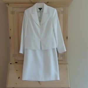 Women's 2 pc white dress sz. 14